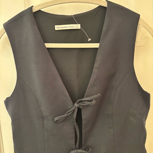 Abercrombie & Fitch Black Tie-Front Tailored Vest size S Preppy - Picture 6 of 11